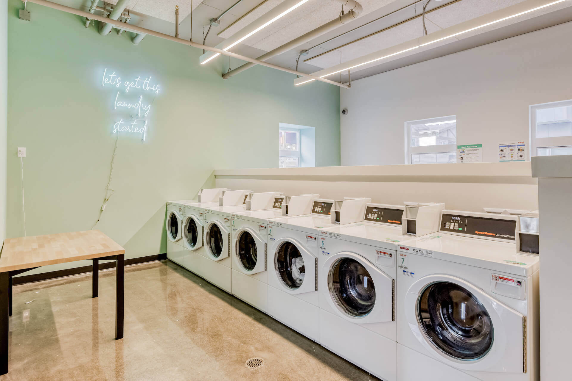 laundry room at stateside apartments