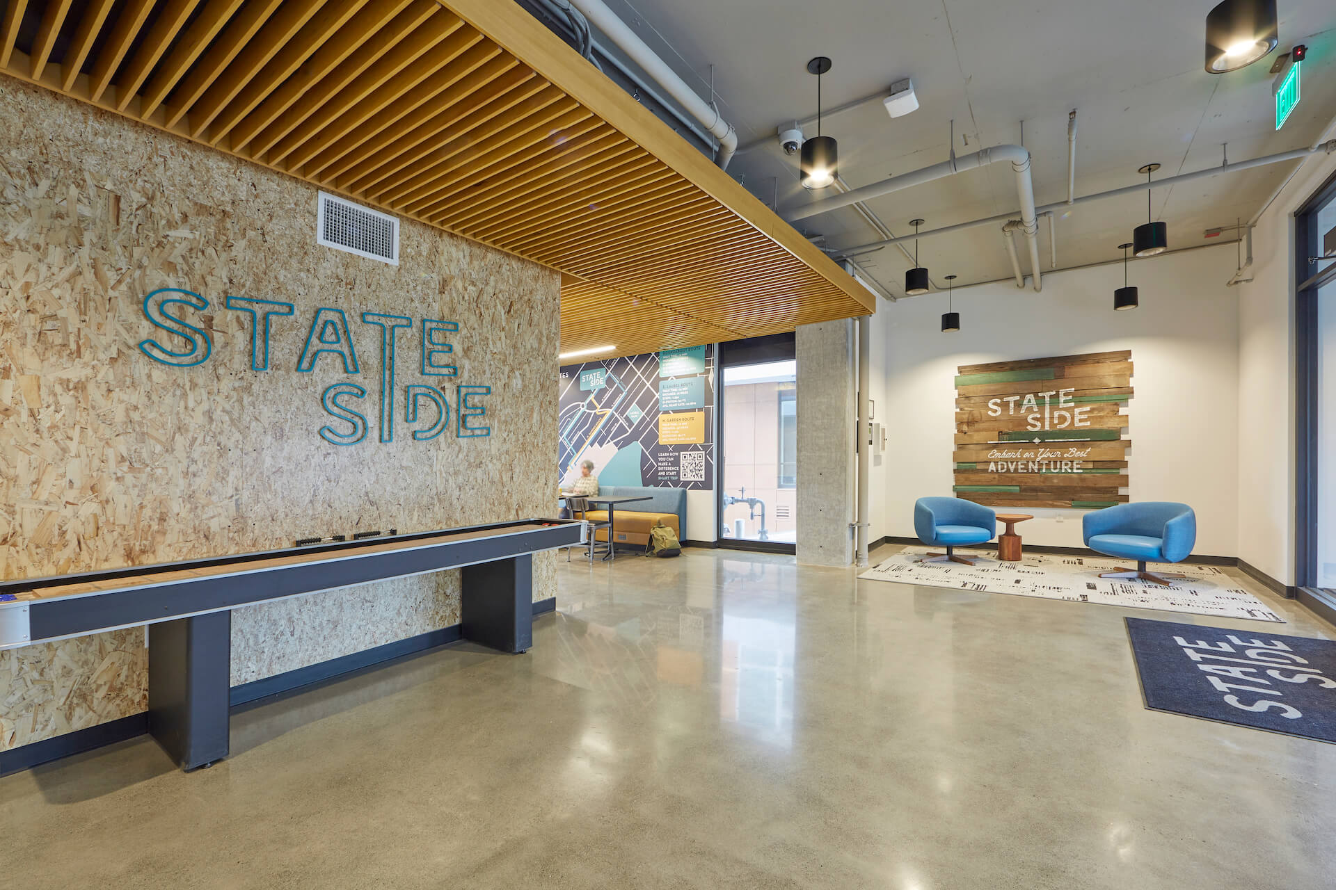 lobby at stateside apartments